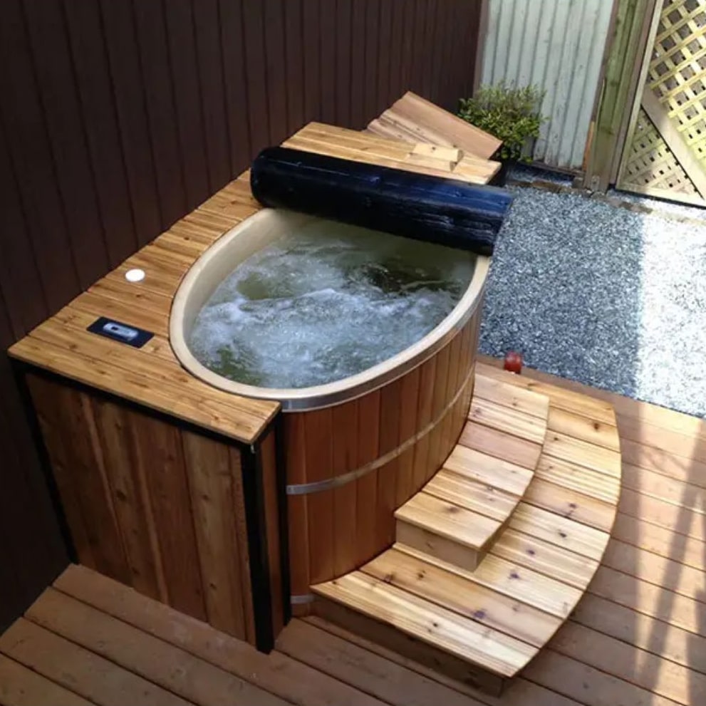 Canadian Hot Tubs Toronto Tub For 2 Oval 5'x3' — Modern Outdoor Lifestyle